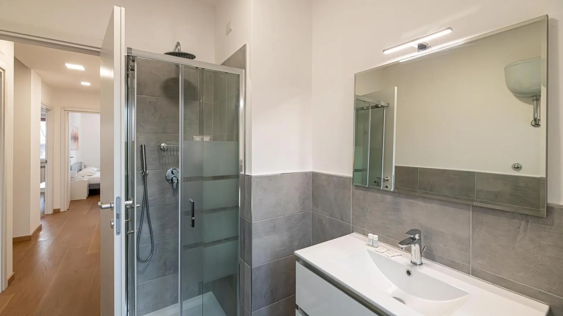 Piazza Lodi - Apartment Rzym
